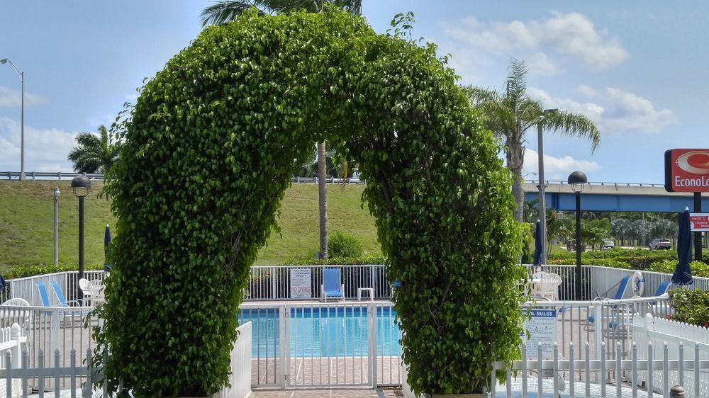 Belmont Inn & Suites Florida City Exteriér fotografie