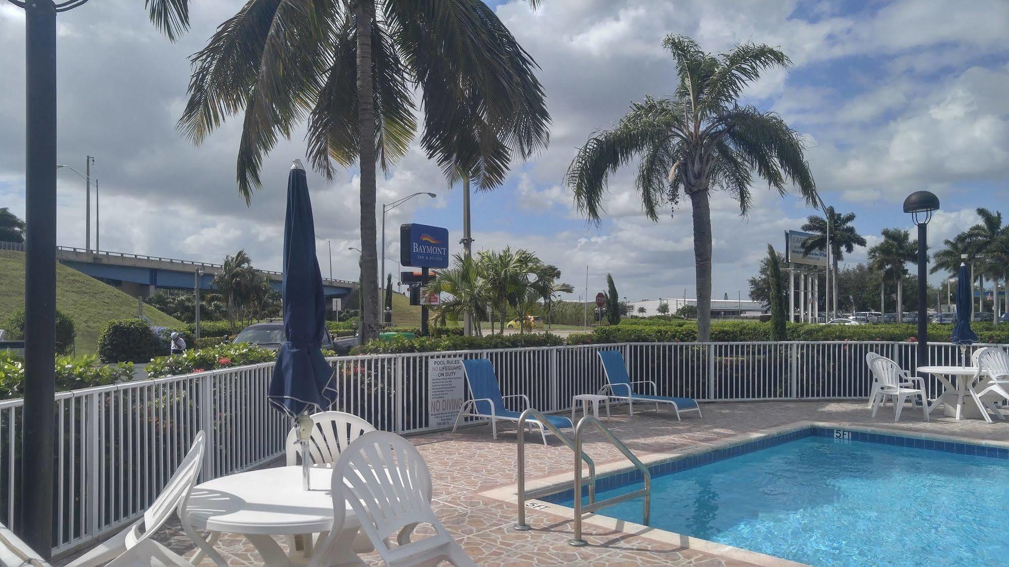 Belmont Inn & Suites Florida City Exteriér fotografie